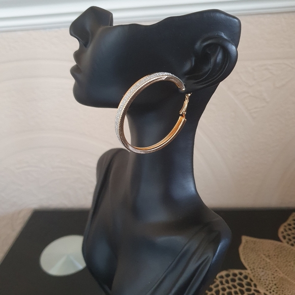 Women earrings - Picture 2 of 3